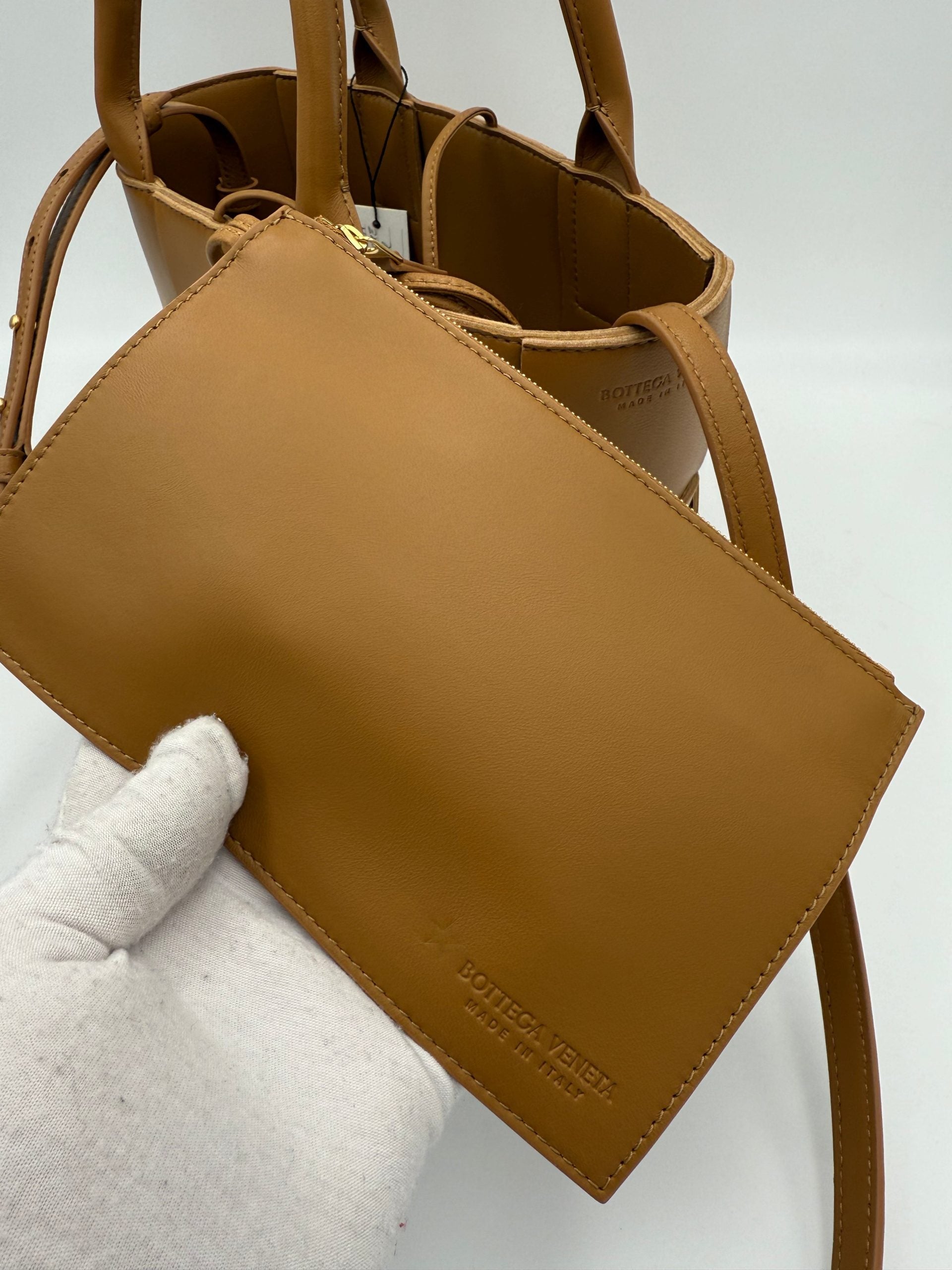 Bottega Veneta BOTTEGA VENETA ARCO Shoulder Bag Bottega Veneta
