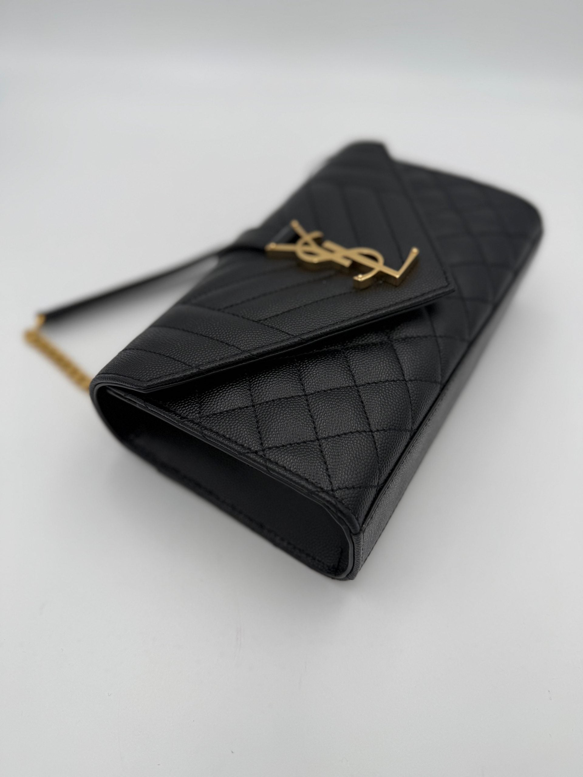Saint Laurent SAINT LAURENT ENVELOPE SMALL in Black Grained Leather Handbag
