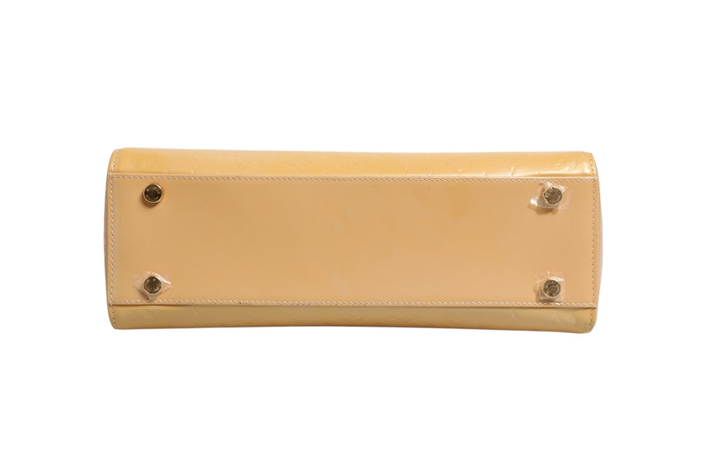 Louis Vuitton Monogram Vernis Brea MM Beige Poudre