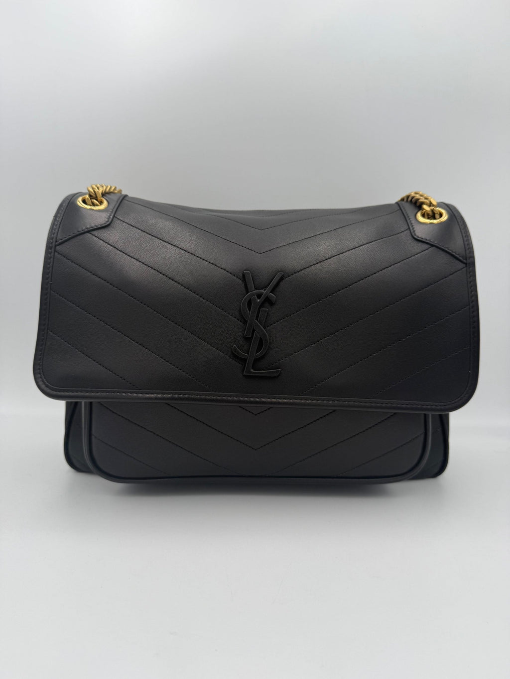 Saint Laurent SAINT LAURENT NIKI LARGE in Lambskin Bag Saint Laurent