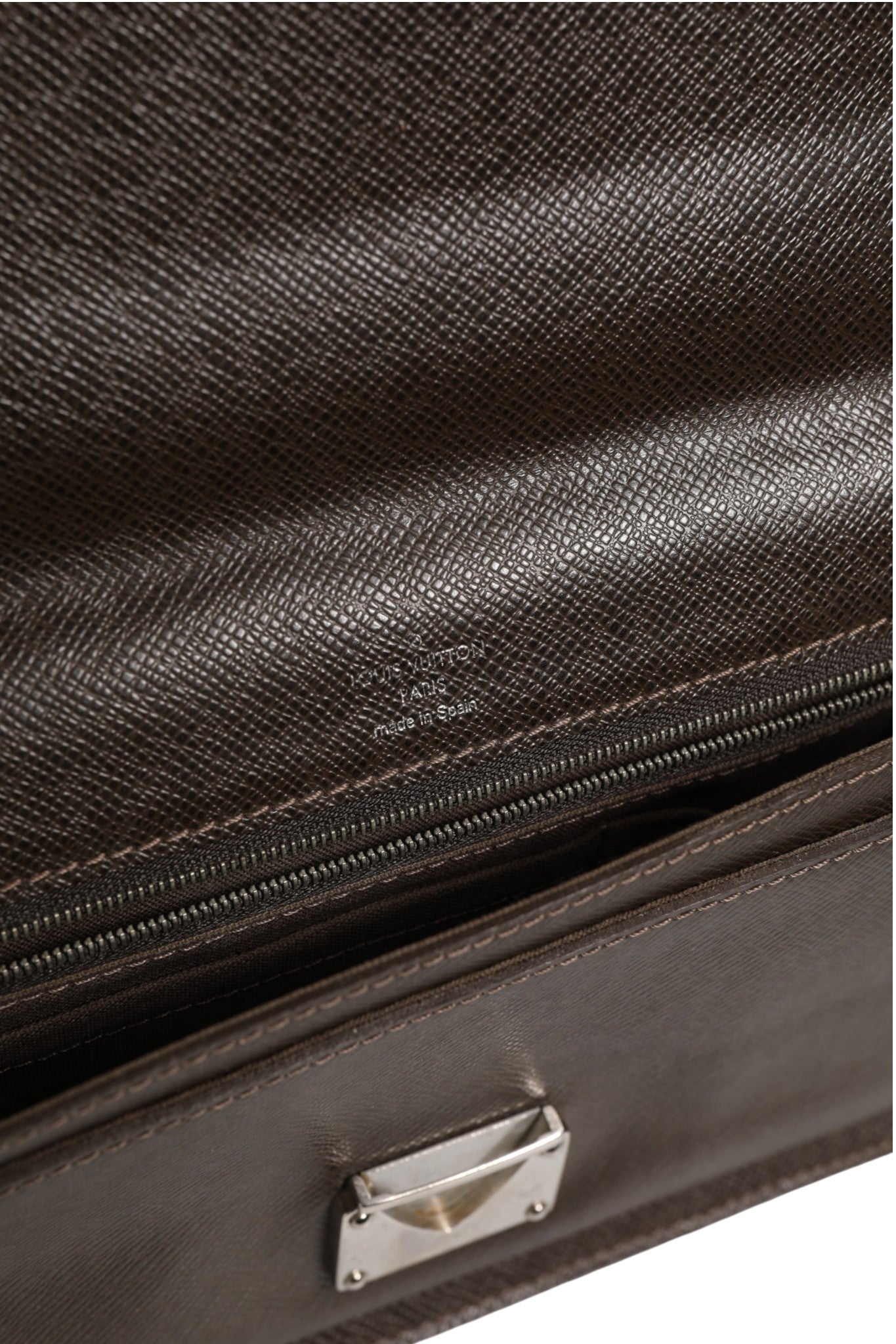 Louis Vuitton Belaia Clutch Taiga Leather