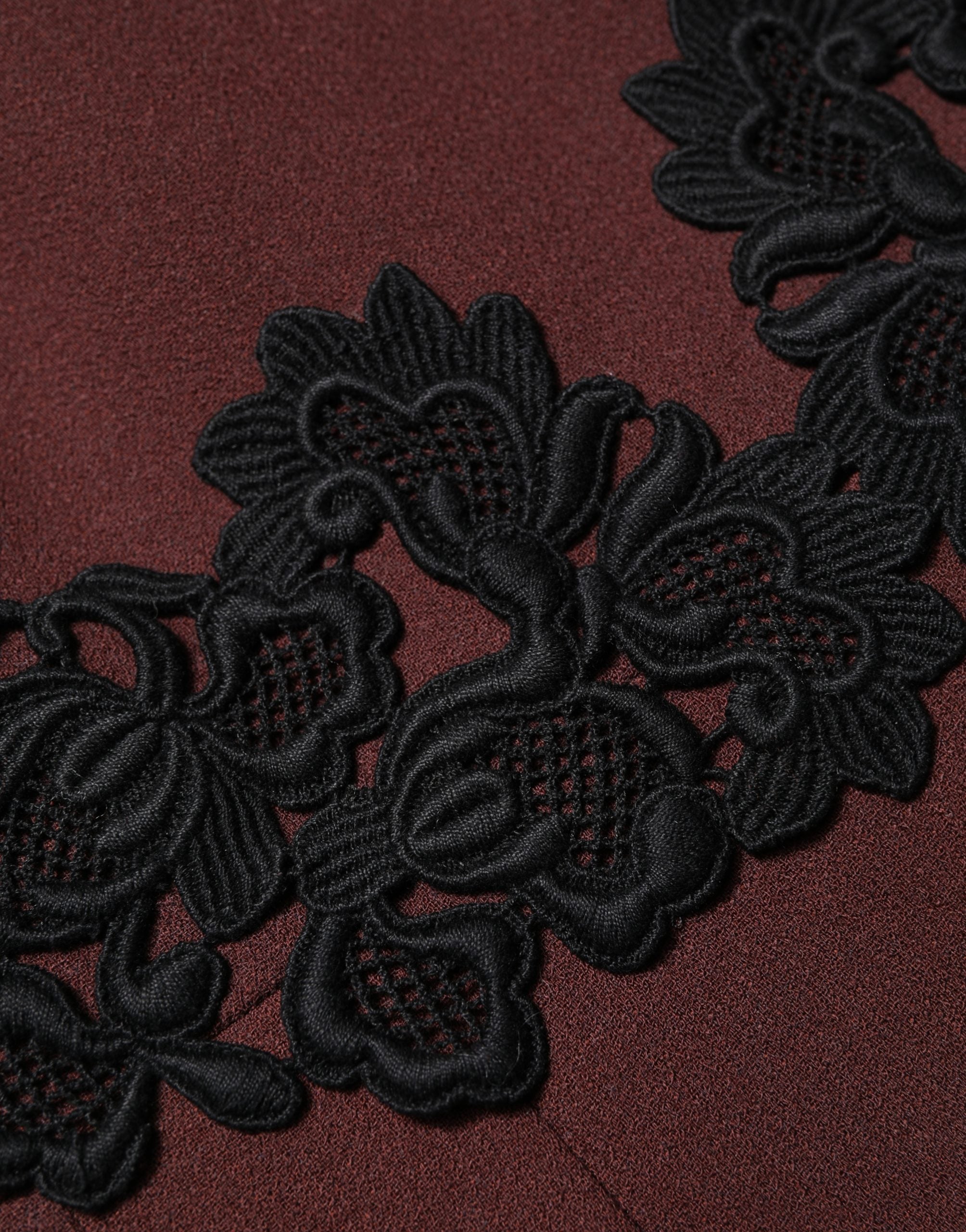 Dolce & Gabbana Maroon Lace Sleeveless Knee Length Dress