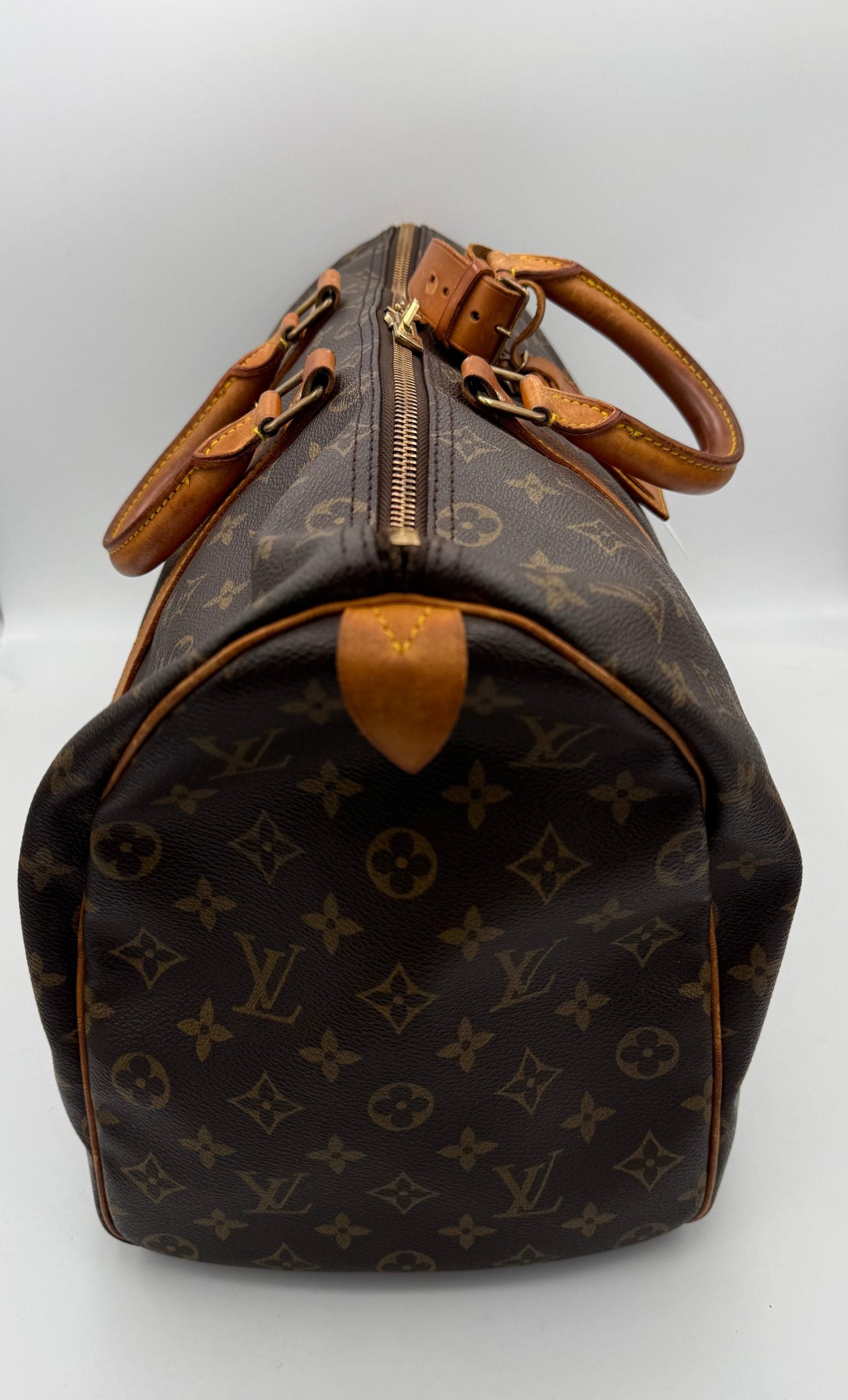 Louis Vuitton LOUIS VUITTON KEEPALL 45 Monogram Handbag