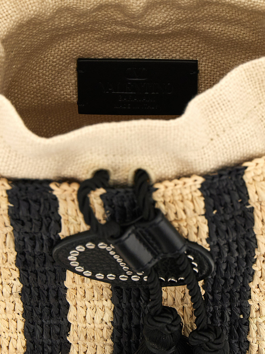 Valentino Garavani Black Straw Shoulder Bag Valentino Garavani