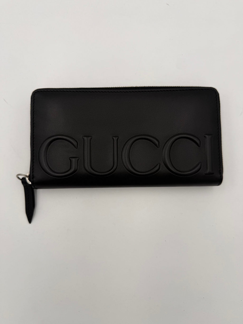 Gucci GUCCI Zip Black Front Logo Embossed Wallet