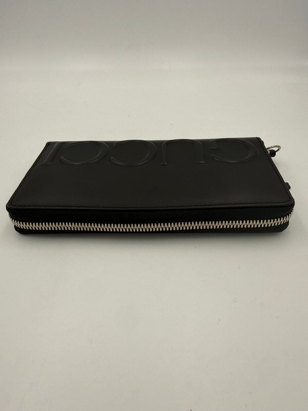 Gucci GUCCI Zip Black Front Logo Embossed Wallet