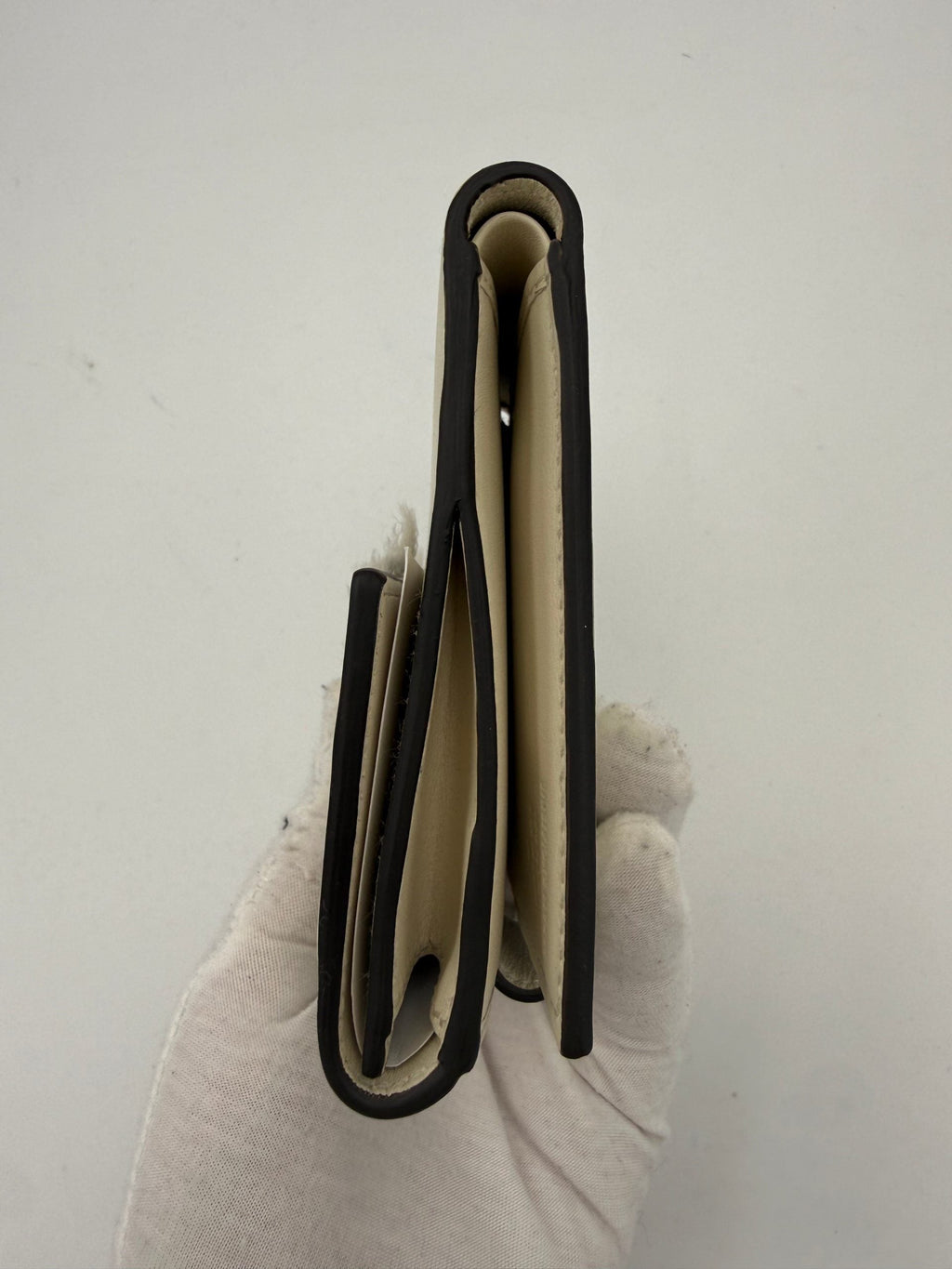 Gucci GUCCI GG Marmont Compact Wallet
